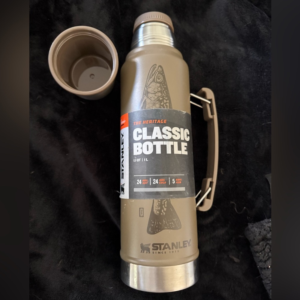 Stanley Heritage Classic Stainless Steel Bottle - Brook Trout